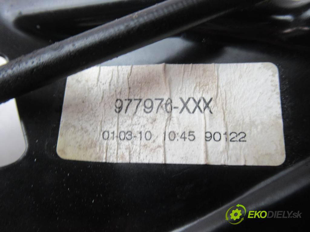 BMW 5 E60  2010 177KM E61 LIFT KOMBI 5D 2.0D 177KM 02-10 2000 Mechanizmus okna zad ľavy  (Ostatné)