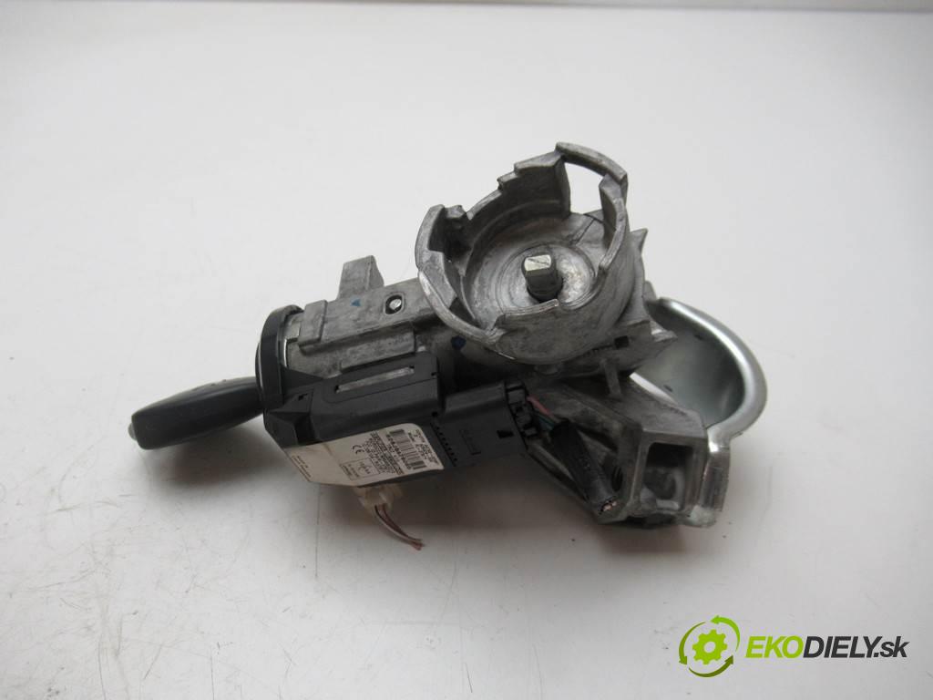 Toyota Yaris III  2014  HATCHBACK 5D 1.0VVTI 69KM 11-14 1000 spínačka 89783-0D051 (Spínací skříňky a klíče)