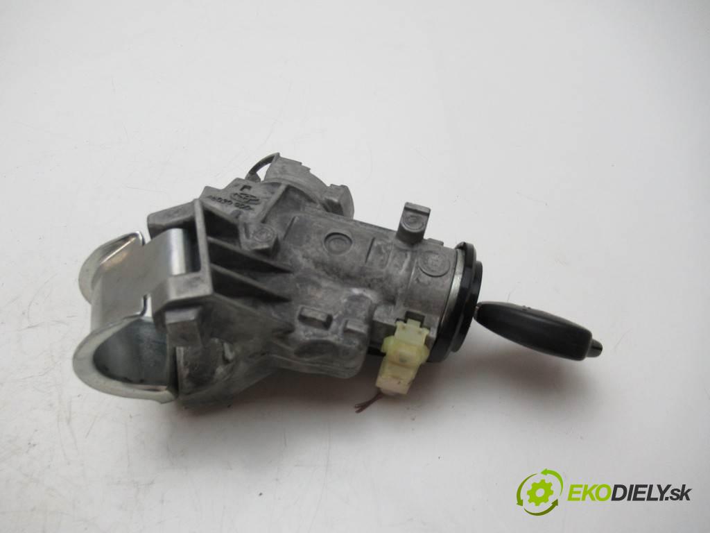 Toyota Yaris III  2014  HATCHBACK 5D 1.0VVTI 69KM 11-14 1000 spínačka 89783-0D051 (Spínací skříňky a klíče)