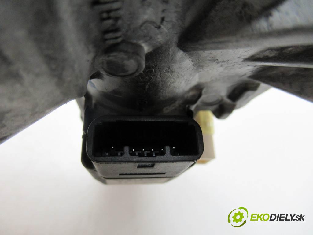 Toyota Yaris III  2014  HATCHBACK 5D 1.0VVTI 69KM 11-14 1000 spínačka 89783-0D051 (Spínací skříňky a klíče)