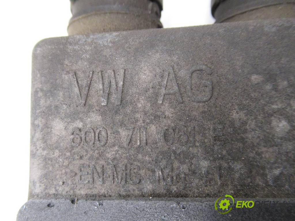 Skoda Roomster  2007  1.9TDI 105KM 06-10 1900 Kulisa - - 9Q0711061E (Rýchlostné páky / kulisy)