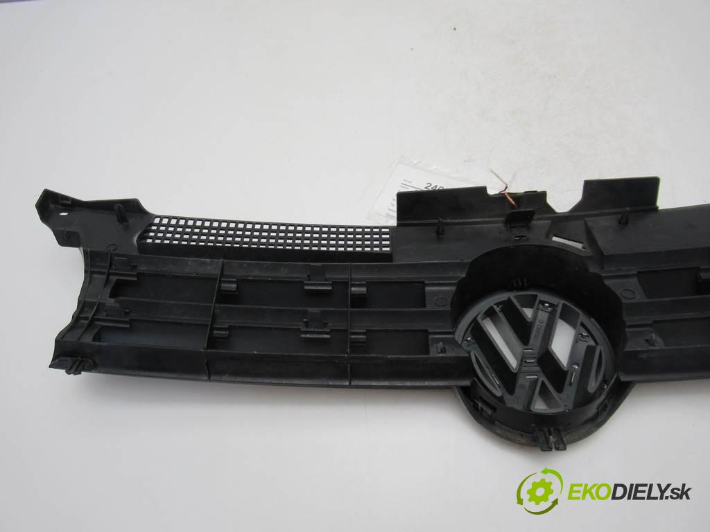 Volkswagen Golf IV  2003  KOMBI 5D 1.9TDI 101KM 97-03 1900 Mriežka maska 1J0853651H (Mriežky, masky)