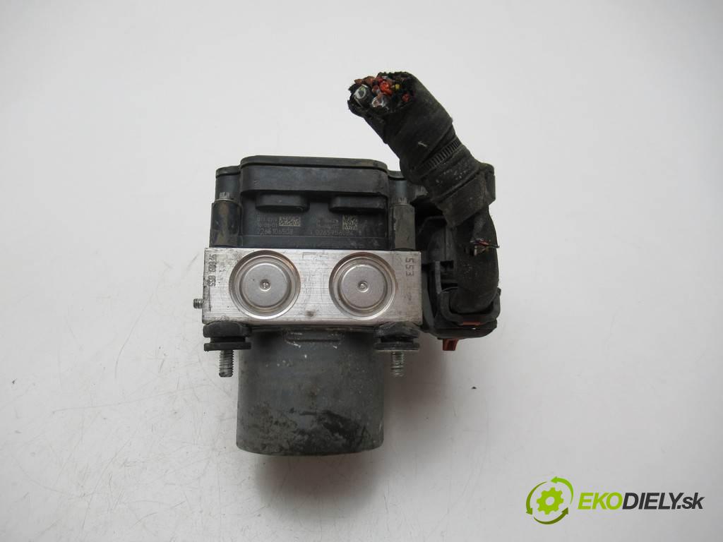 Skoda Fabia III  2016  HATCHBACK 5D 1.0B 60KM 14-18 1000 Pumpa ABS 6C0614517N (Pumpy ABS)
