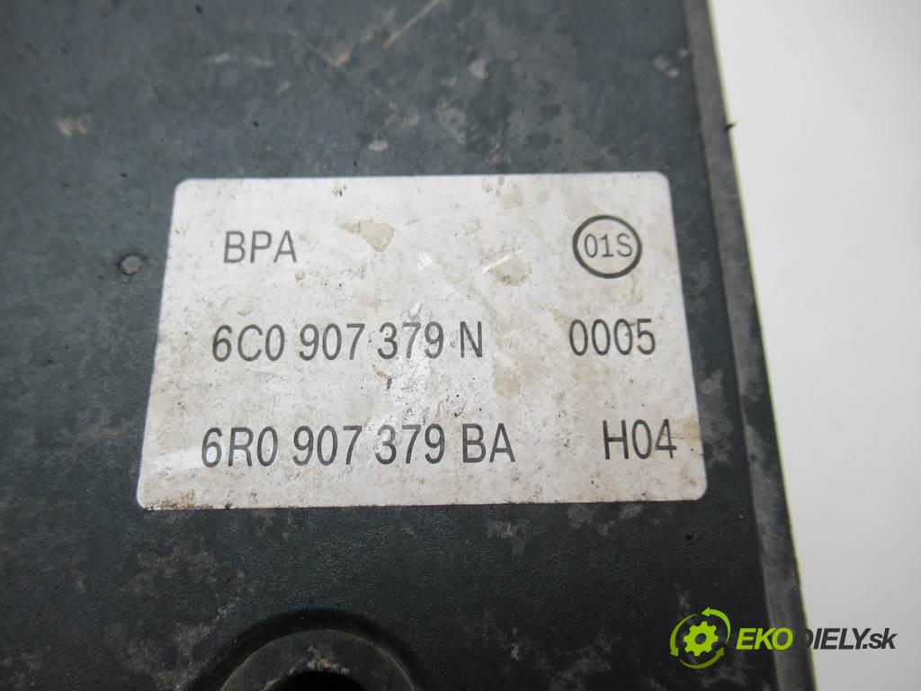 Skoda Fabia III  2016  HATCHBACK 5D 1.0B 60KM 14-18 1000 Pumpa ABS 6C0614517N (Pumpy ABS)