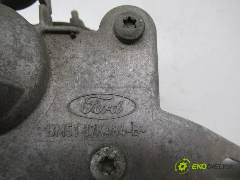 Ford Focus III    MK3 HATCHBACK 5D 1.6TDCI 115KM 10-14  motorek stěračů přední část pravý BM51-17504-BH