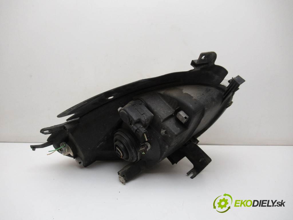 Citroen Xsara Picasso  2000 85 kW 1.8B 115KM 99-04 1800 světlomet levý