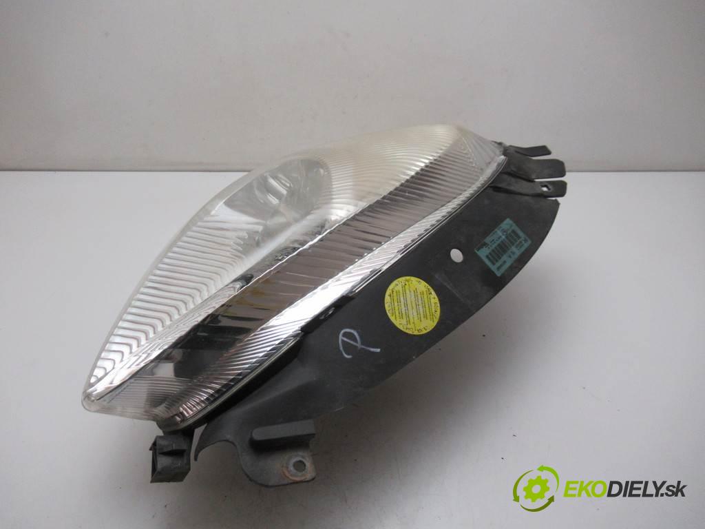 Citroen Xsara Picasso  2000 85 kW 1.8B 115KM 99-04 1800 Svetlomet pravy  (Pravé)