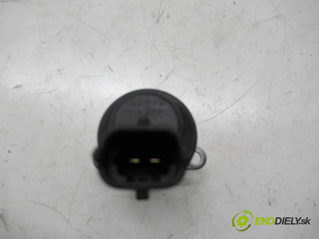 Renault Scenic II  2006  1.9DCI 125KM 03-06 1900 Regulátor tlaku paliva 0928400675 (Ostatné)