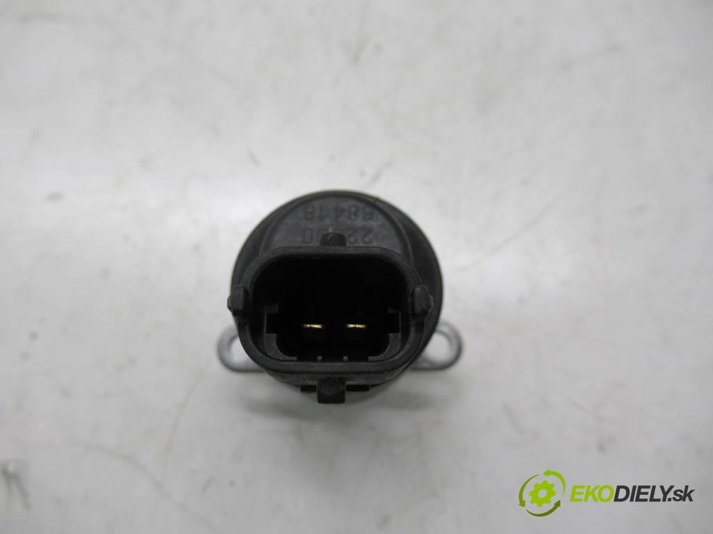 Renault Scenic II  2006  1.9DCI 125KM 03-06 1900 Regulátor tlaku paliva 0928400675 (Ostatné)