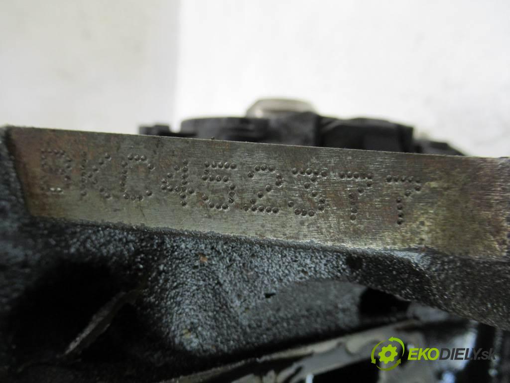Audi A3 8P  2005 77 kw HATCHBACK 5D 1.9TDI 105KM 03-08 1900 Motor BKC (Motory (kompletné))