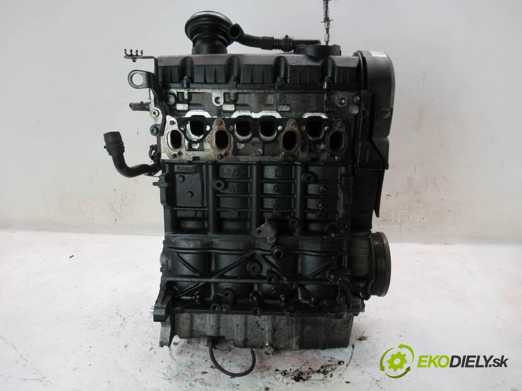 Audi A3 8P  2005 77 kw HATCHBACK 5D 1.9TDI 105KM 03-08 1900 Motor BKC (Motory (kompletné))