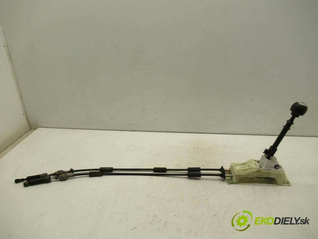 Alfa Romeo 147  2004  HATCHBACK 5D 1.9JTD 140KM 00-10 1900 Kulisa - - 55347086 (Rýchlostné páky / kulisy)