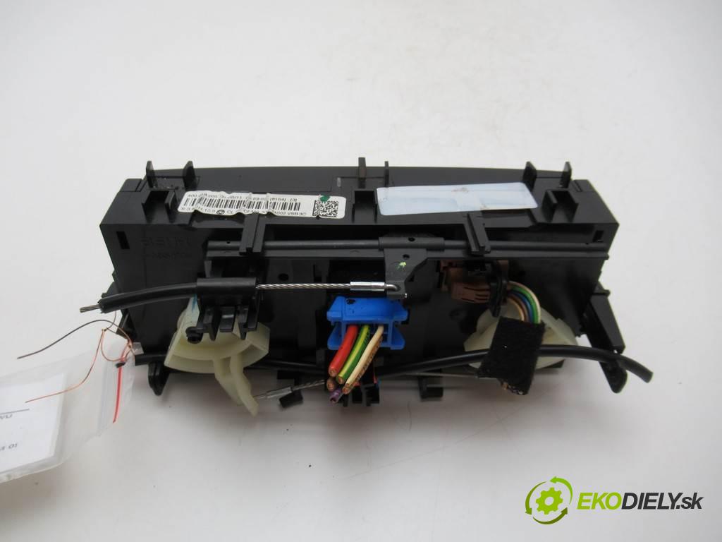 Citroen C3 II  2011 54 kW VTR+ HATCHBACK 5D 1.4B 73KM 09-16 1360 Panel ovládania kúrenia 400018005 (Prepínače, spínače, tlačidlá a ovládače kúrenia)