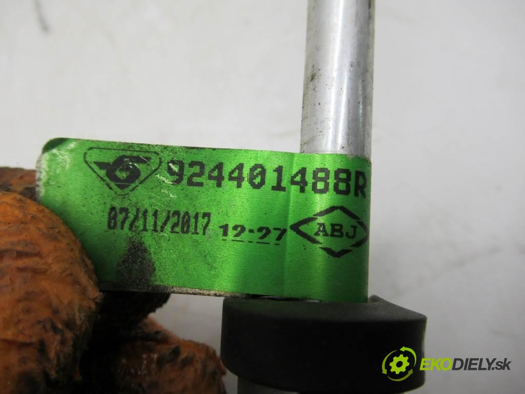 Renault Clio IV    KOMBI 5D 0.9 TCE 76KM 12-19  rúrka klimatizácie 924401488R (Rúrky klimatizácie)