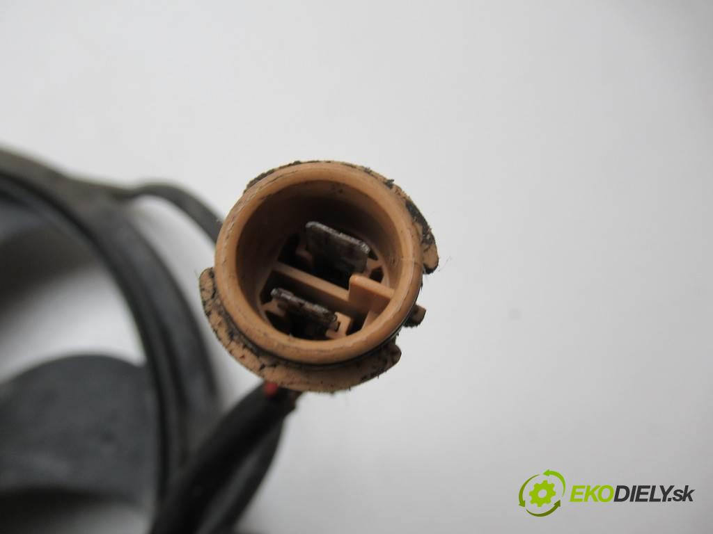 Volkswagen Passat B5  1997  SEDAN 4D 1.8B 125KM 96-01 1800 Ventilátor chladiča  (Ventilátory)