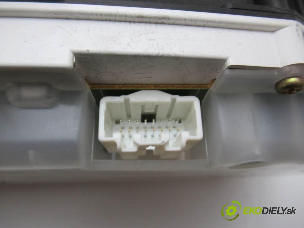 Mazda 3    BK HATCHBACK 5D 1.6B 105KM 03-09  Prístrojovka BP4K (Prístrojové dosky, displeje)