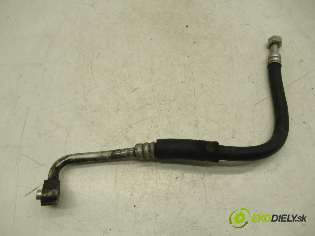 Nissan Terrano II    2.4B 124KM 93-06  rúrka klimatizácie  (Rúrky klimatizácie)