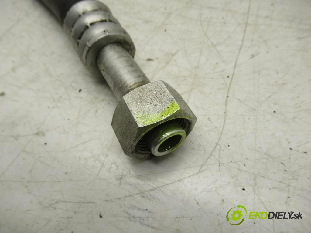 Nissan Terrano II    2.4B 124KM 93-06  rúrka klimatizácie  (Rúrky klimatizácie)