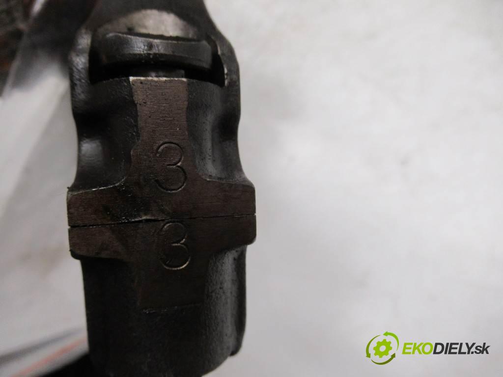 Nissan Terrano II    2.4B 124KM 93-06  piest - ojnica  (Piesty)