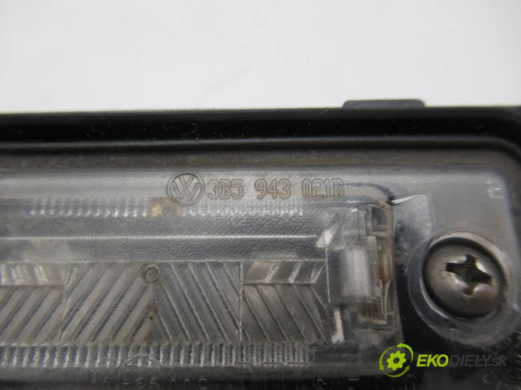 Volkswagen Jetta V  2006  SEDAN 4D 1.6B 102KM 05-11 1600 Kľučka zadnej dverí Lišta svetielka,osvetlenie 1T0827574