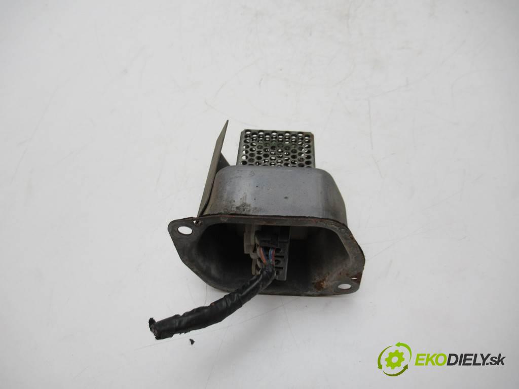 Nissan Terrano II    A  odpor rezistor topení vzduchu  (Odpory topení)