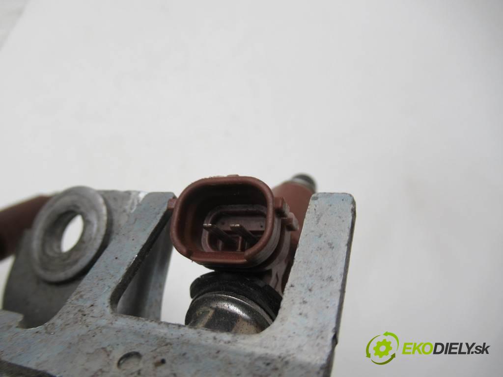 Suzuki Grand Vitara II  2007 78 kW 3D 1.6B 106KM 05-08 1600 Lišta vstrekovacia Vstrekovacie ventily  (Vstrekovacie lišty)