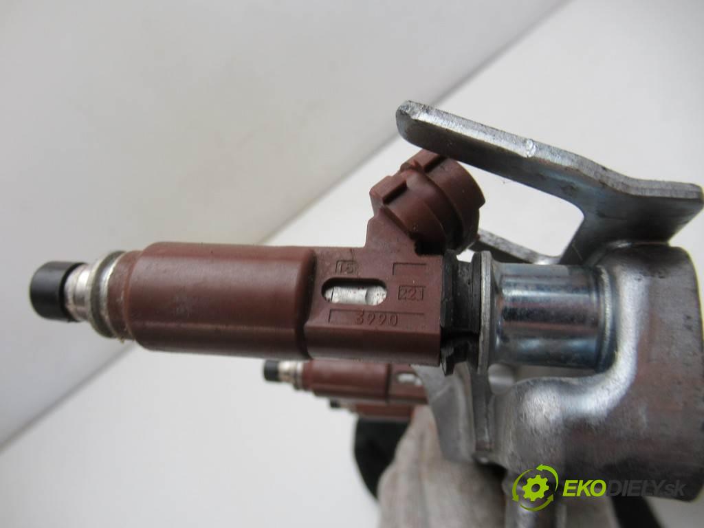 Suzuki Grand Vitara II  2007 78 kW 3D 1.6B 106KM 05-08 1600 Lišta vstrekovacia Vstrekovacie ventily  (Vstrekovacie lišty)