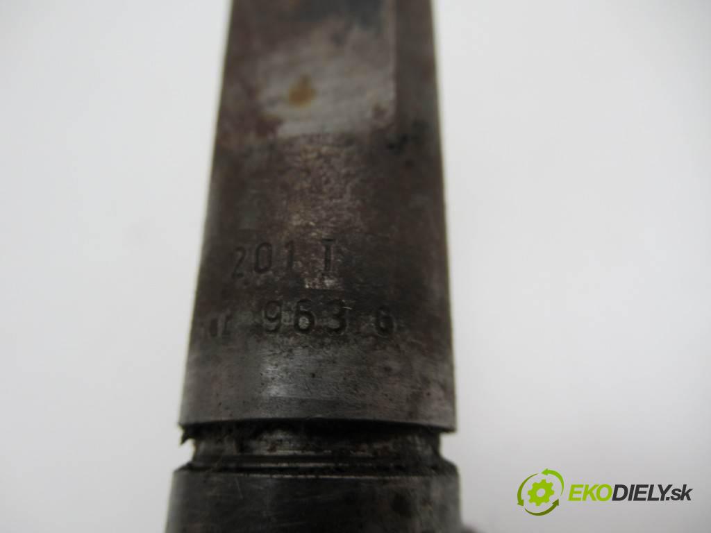 Volkswagen Passat B5    1.9TDI 90KM  Vstrekovacie ventily 028130201T (Vstrekovacie ventily)