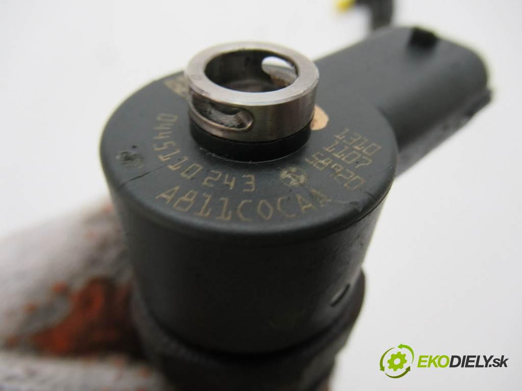 Saab 9-5 LIFT  2007  KOMBI 5D 1.9TID 150KM 05-09 1910 Vstrekovacie ventily 0445110243 (Vstrekovacie ventily)