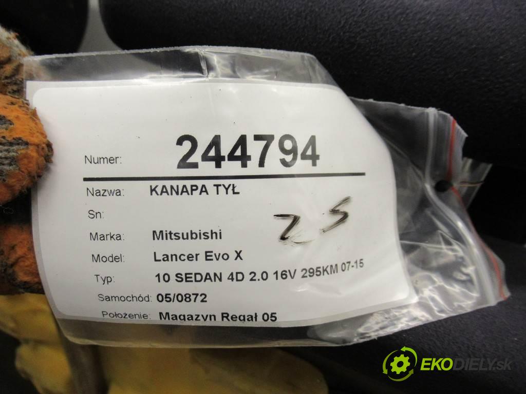 Mitsubishi Lancer Evo X  2009 217 kw 10 SEDAN 4D 2.0 16V 295KM 07-15 2000 sedadlo zadní část  (Sedačky, sedadla)