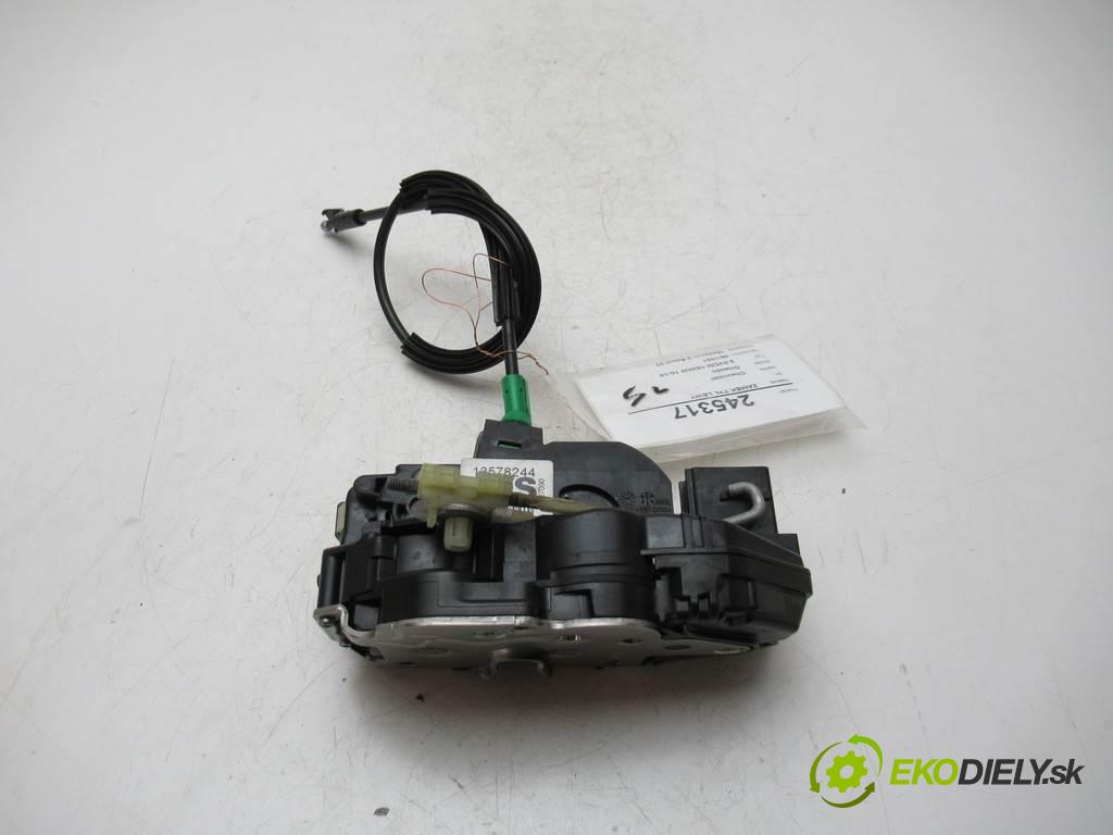 Chevrolet Orlando  2011 120 kW 2.0VCDI 163KM 10-18 2000 zámok zad ľavy 13578244