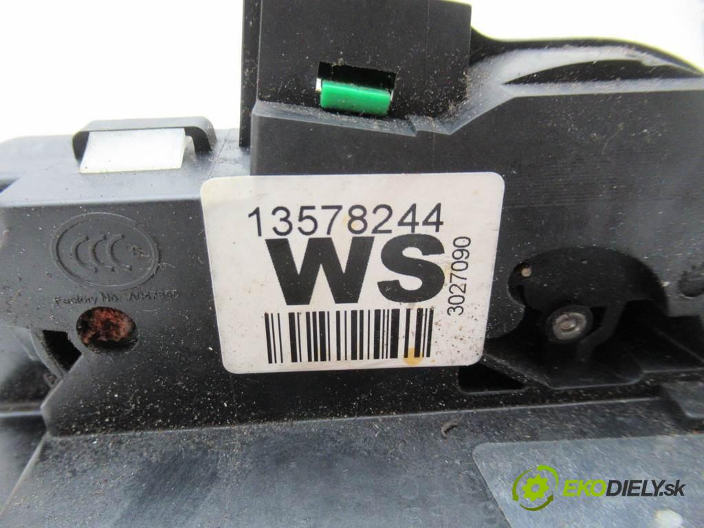 Chevrolet Orlando  2011 120 kW 2.0VCDI 163KM 10-18 2000 zámok zad ľavy 13578244