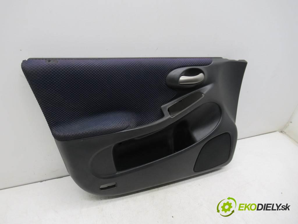 Fiat Stilo  2002 76 kW HATCHBACK 5D 1.6B 103KM 01-07 1600 čalúnenie Dvere predný ľavy tapacír  (Ostatné)