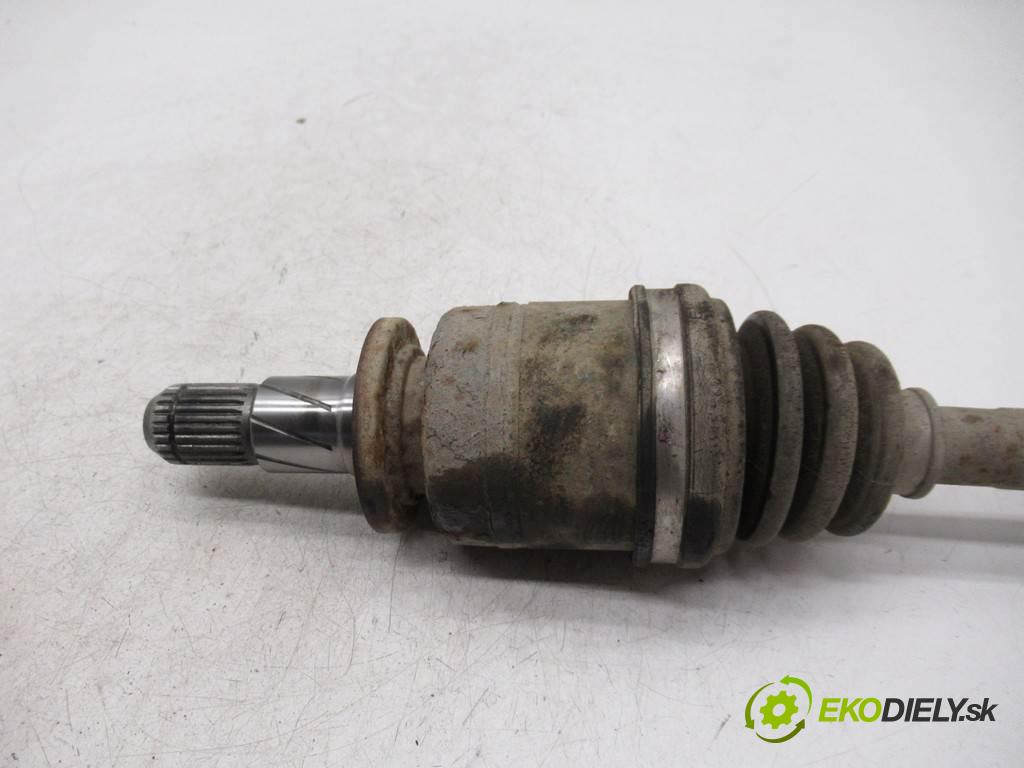 Subaru Forester  1999  2.0B 125KM 97-02 2000 poloos pravá zadní část