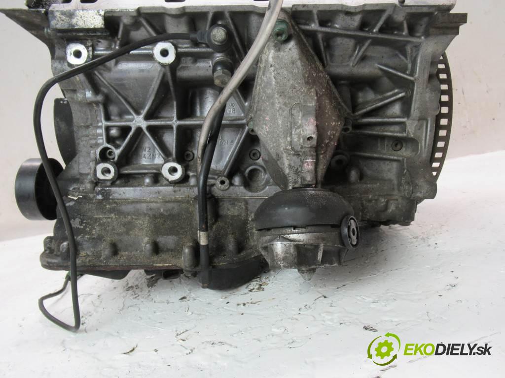 Audi A8 D2    LIFT SEDAN 4D 4.2B V8 310KM 94-02  Blok motora AQF (Blok motoru)