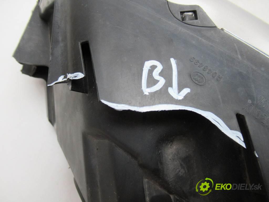 Volkswagen Passat B6    BI-XENON SKRĘTNY  Svetlomet pravy 3C0941752K (Pravé)