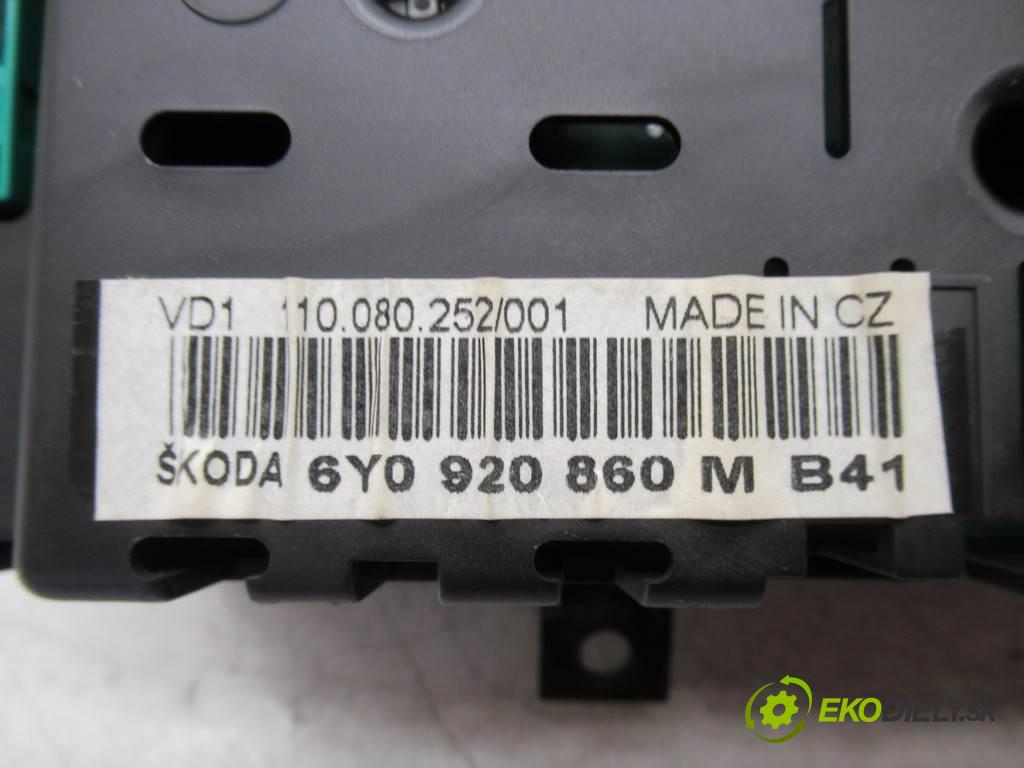 Skoda Fabia  2003 47 kW HATCHBACK 5D 1.2B 64KM 99-07 1200 Prístrojovka 6Y0920860M (Prístrojové dosky, displeje)