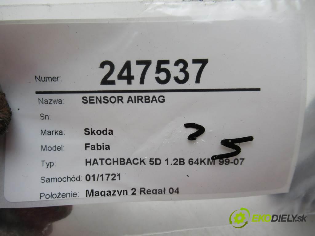 Skoda Fabia  2003 47 kW HATCHBACK 5D 1.2B 64KM 99-07 1200 senzor airbag 1C0909401A (Snímače)