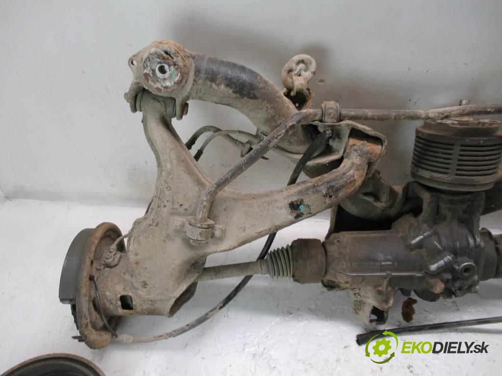 Volkswagen Golf III  1995 66 kw SYNCRO 4X4 1.8B 90KM 91-99 1800 zadná Výstuha komplet Most