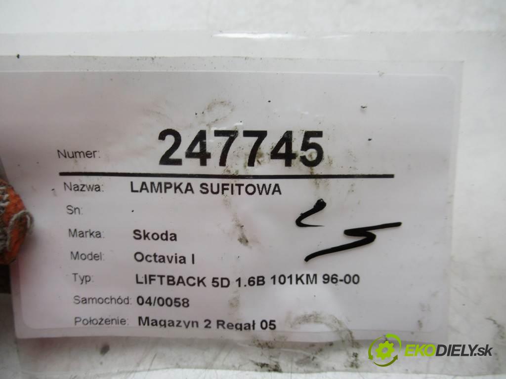 Skoda Octavia I  2000  LIFTBACK 5D 1.6B 101KM 96-00 1900 světlo stropní 3B0947105C (Osvětlení interiéru)