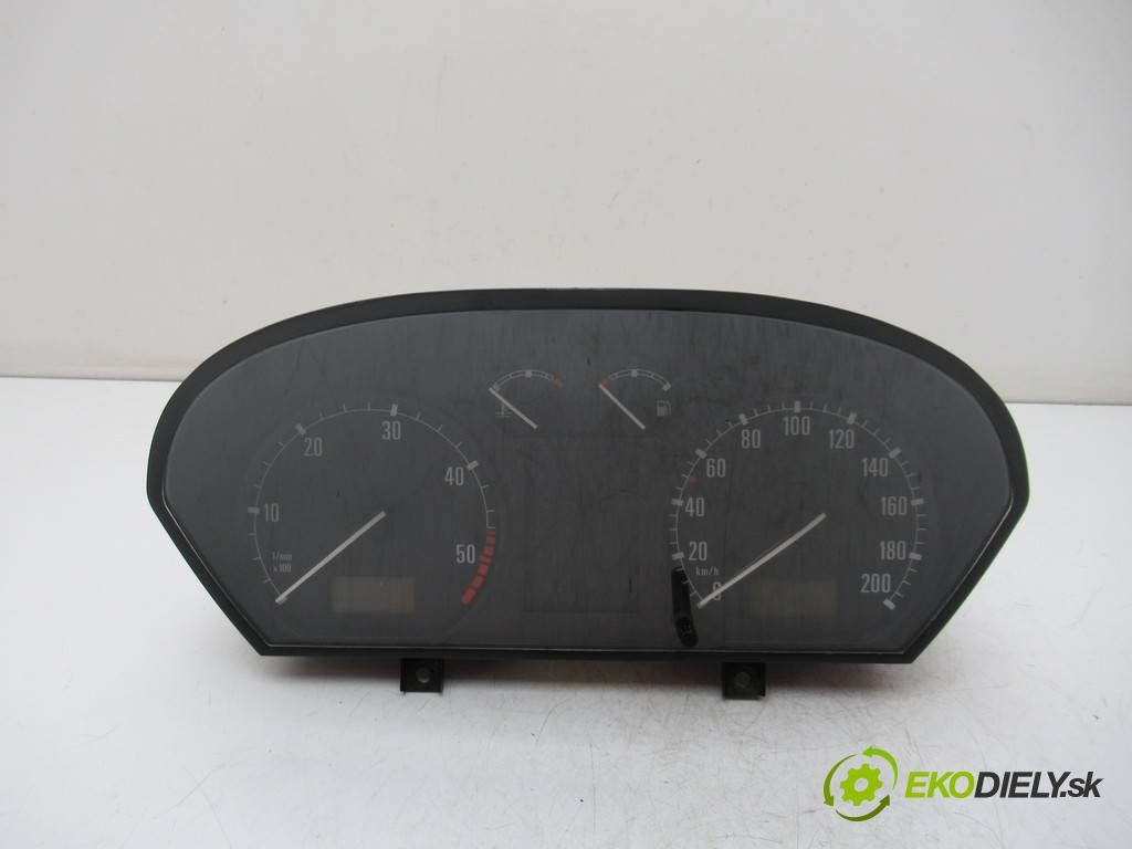 Skoda Fabia  2002  KOMBI 5D 1.9SDI 64KM 99-07 1900 Prístrojovka 6Y1919860A (Prístrojové dosky, displeje)