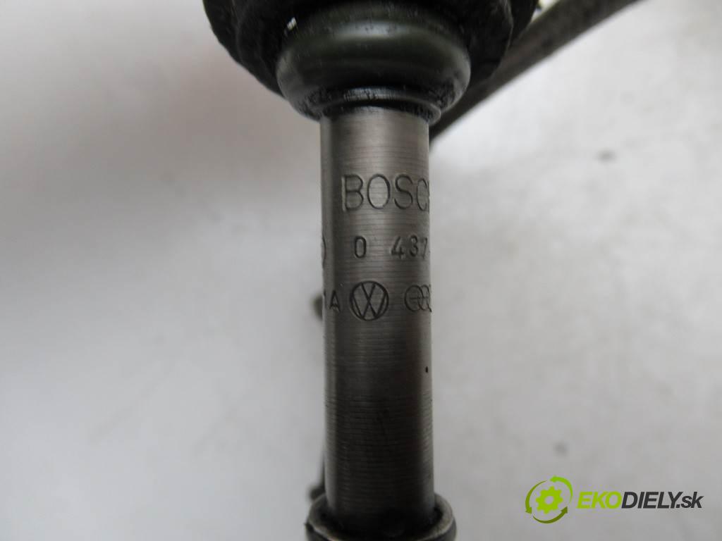 Audi 80 B3  1990  QUATTRO SEDAN 4D 1.8B 90KM 86-91 1800 Lišta vstrekovacia Vstrekovacie ventily 0437502041 049133551A (Vstrekovacie lišty)