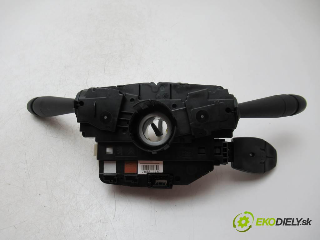 Peugeot 308 II SW  2014  T9 KOMBI 5D 2.0HDI 150KM 13- 1997 Prepínač kombinovaný 98072732ZD (Prepínače, spínače, tlačidlá a ovládače kúrenia)