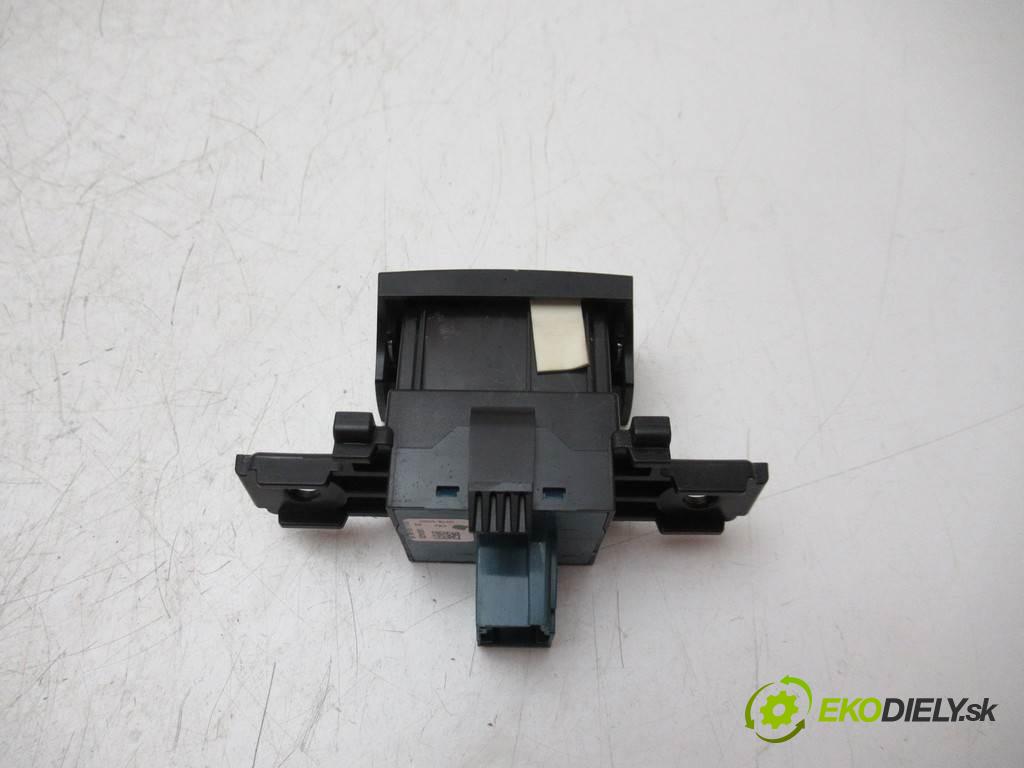 Peugeot 308 II SW    T9 KOMBI 5D 2.0HDI 150KM 13-  Prepínač brzdy ručnej brzdy 96785851VV00 (Prepínače, spínače, tlačidlá a ovládače kúrenia)