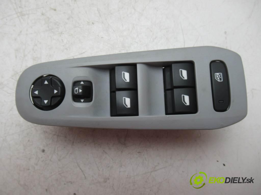 Peugeot 308 II SW    T9 KOMBI 5D 2.0HDI 150KM 13-  Prepínač okien  (Prepínače, spínače, tlačidlá a ovládače kúrenia)