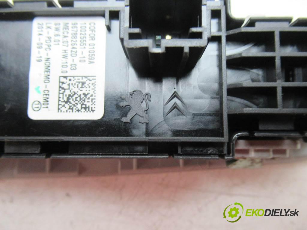 Peugeot 308 II SW    T9 KOMBI 5D 2.0HDI 150KM 13-  Prepínač okien  (Prepínače, spínače, tlačidlá a ovládače kúrenia)