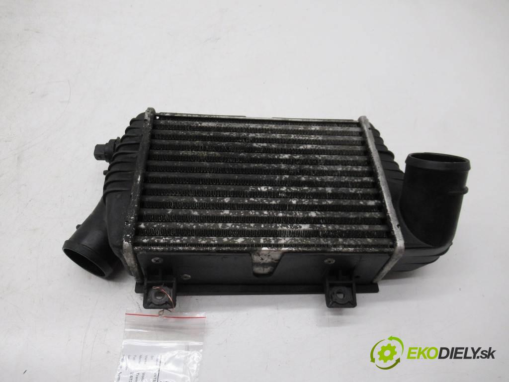 Volkswagen Transporter IV T4    2.5TDI 102KM 90-03  intercooler  (Intercoolery (chladiče nasávaného vzduchu))