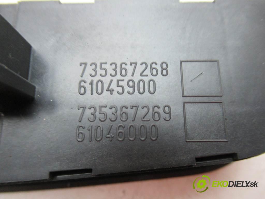 Fiat Grande Punto  2006 57kw HATCHBACK 5D 1.4B 78KM 05-12 1400 Spínač svetiel hmlových 73536768 (Prepínače, spínače, tlačidlá a ovládače kúrenia)