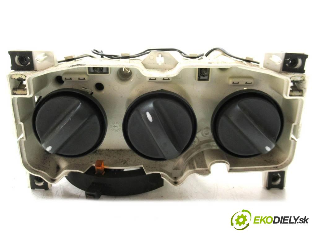 Fiat Ducato II    LIFT 2.8JTD 128KM 02-06  Panel ovládania kúrenia  (Prepínače, spínače, tlačidlá a ovládače kúrenia)