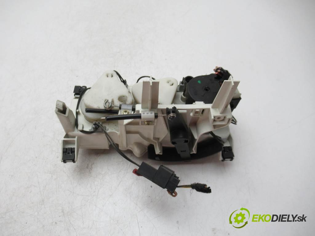 Fiat Ducato II    LIFT 2.8JTD 128KM 02-06  Panel ovládania kúrenia  (Prepínače, spínače, tlačidlá a ovládače kúrenia)